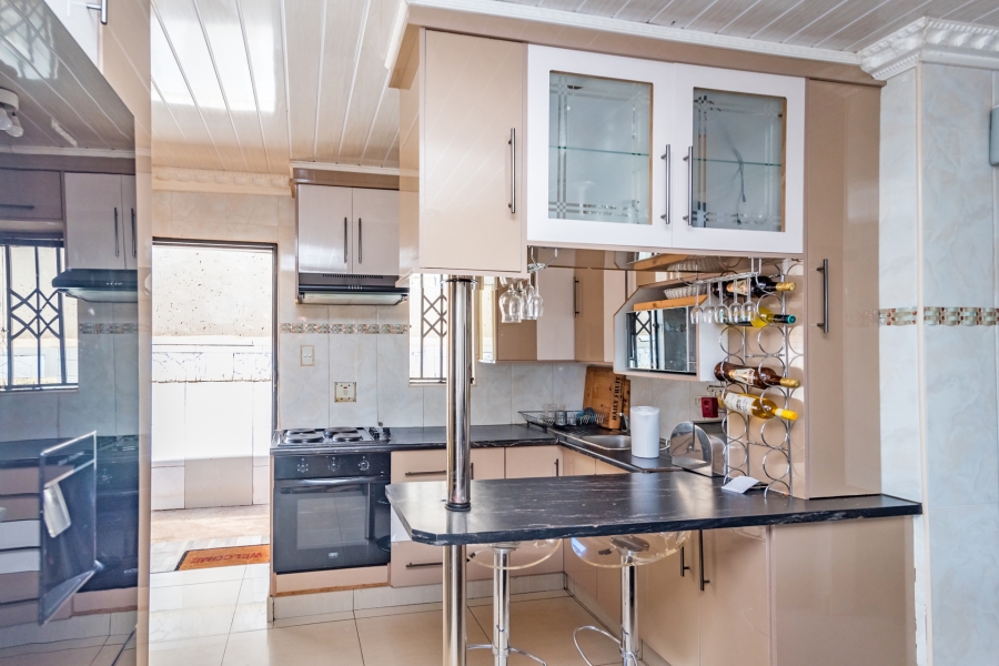 3 Bedroom Property for Sale in Protea Glen Gauteng