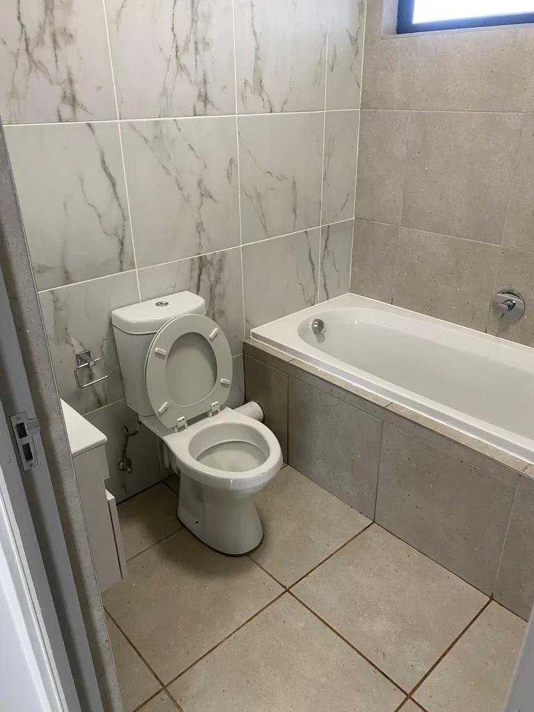 To Let 2 Bedroom Property for Rent in Barbeque Downs Gauteng