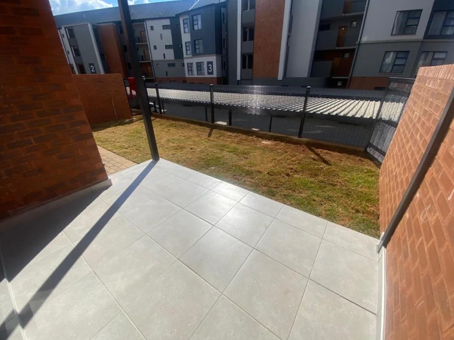 To Let 2 Bedroom Property for Rent in Barbeque Downs Gauteng