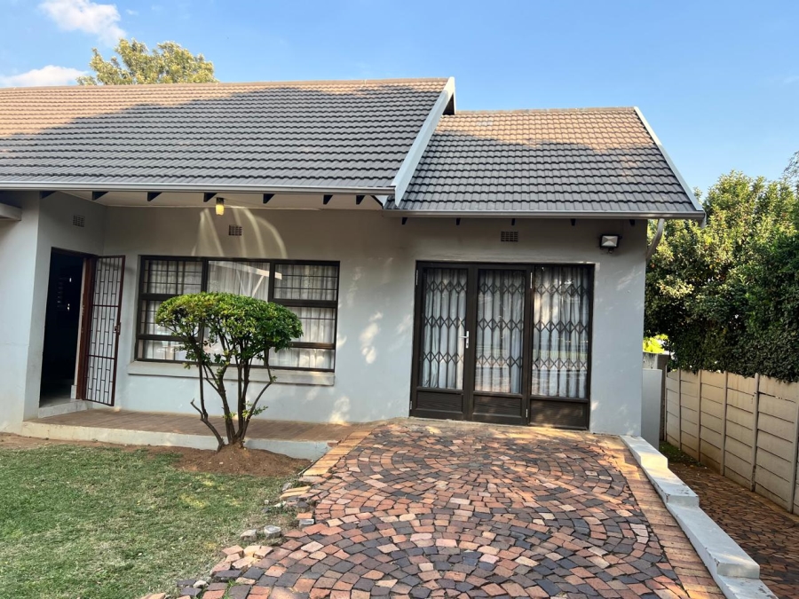 To Let 4 Bedroom Property for Rent in Rembrandt Park Gauteng