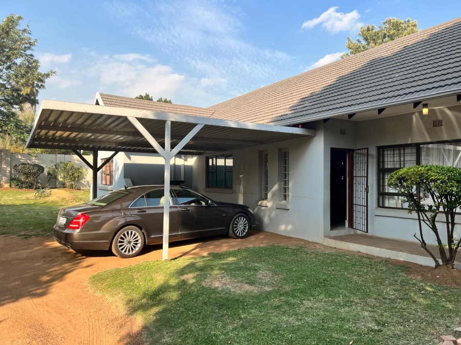To Let 4 Bedroom Property for Rent in Rembrandt Park Gauteng