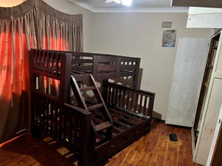 To Let 4 Bedroom Property for Rent in Rembrandt Park Gauteng