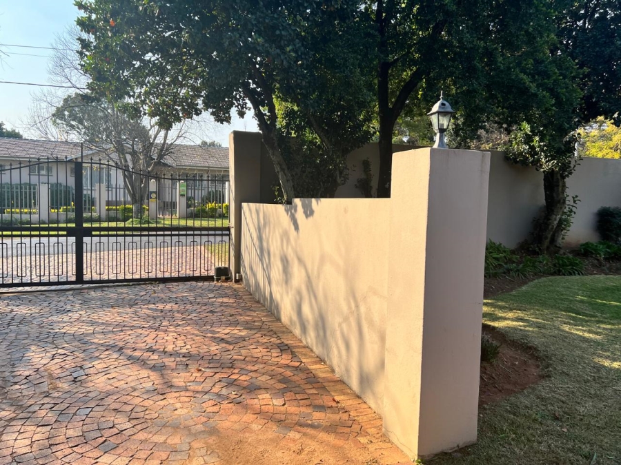 To Let 4 Bedroom Property for Rent in Rembrandt Park Gauteng
