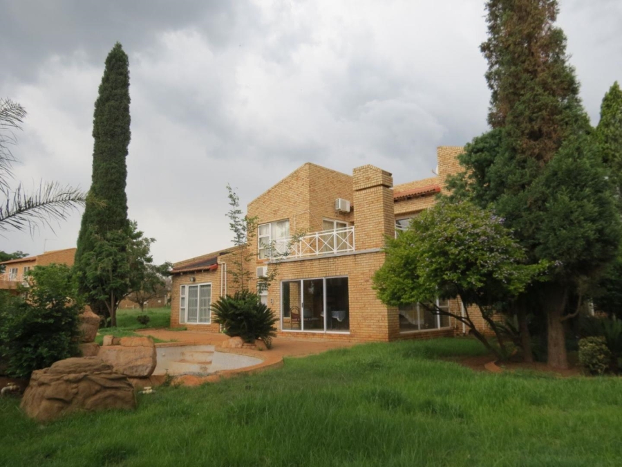 To Let 5 Bedroom Property for Rent in Pomona Gauteng