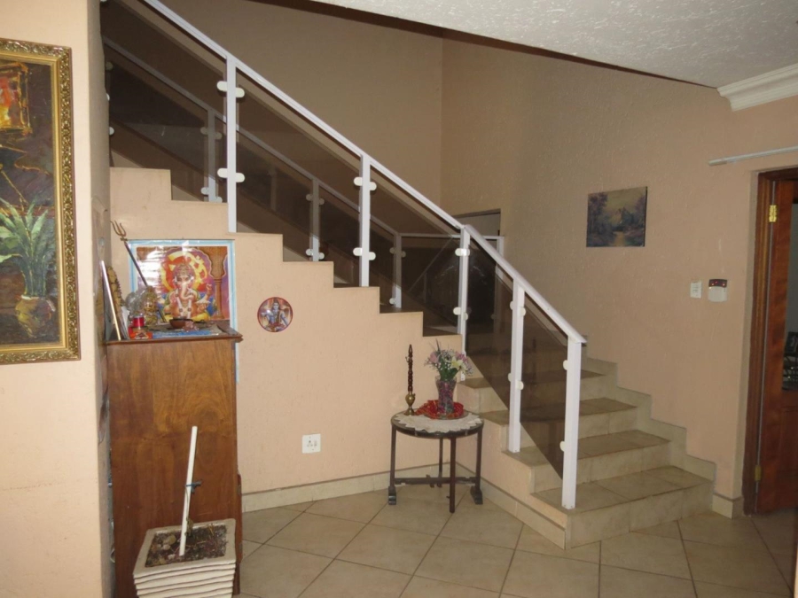 To Let 5 Bedroom Property for Rent in Pomona Gauteng