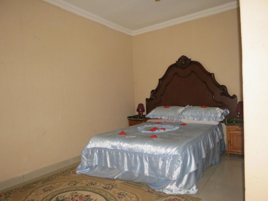 To Let 5 Bedroom Property for Rent in Pomona Gauteng