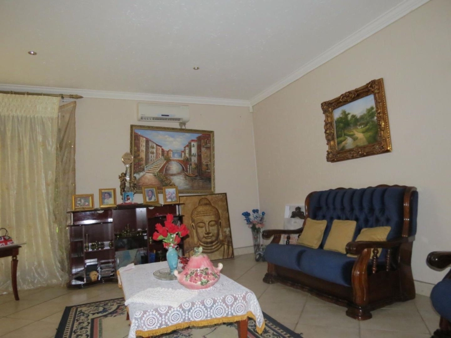 To Let 5 Bedroom Property for Rent in Pomona Gauteng