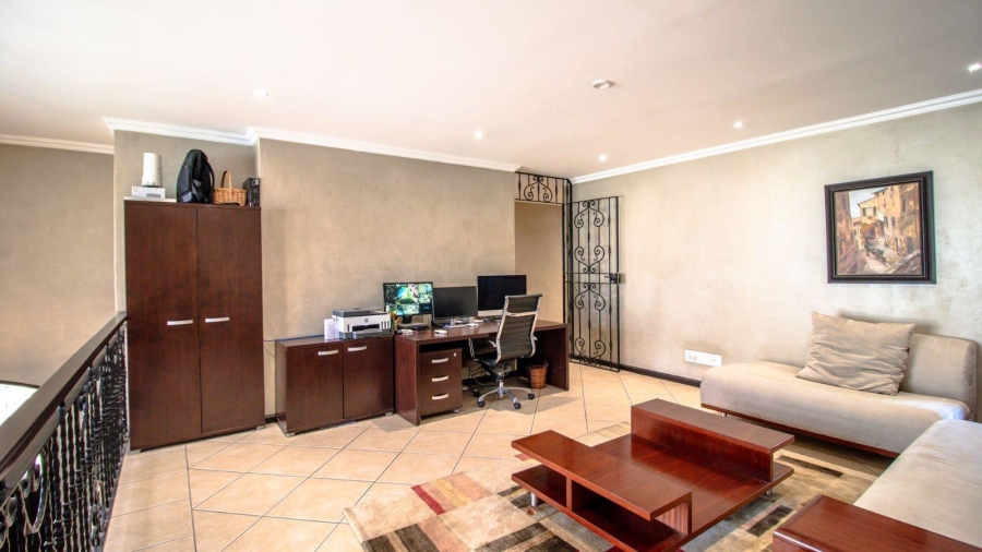4 Bedroom Property for Sale in Dunvegan Gauteng