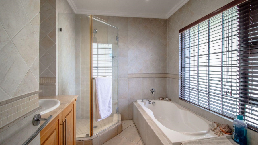 4 Bedroom Property for Sale in Dunvegan Gauteng