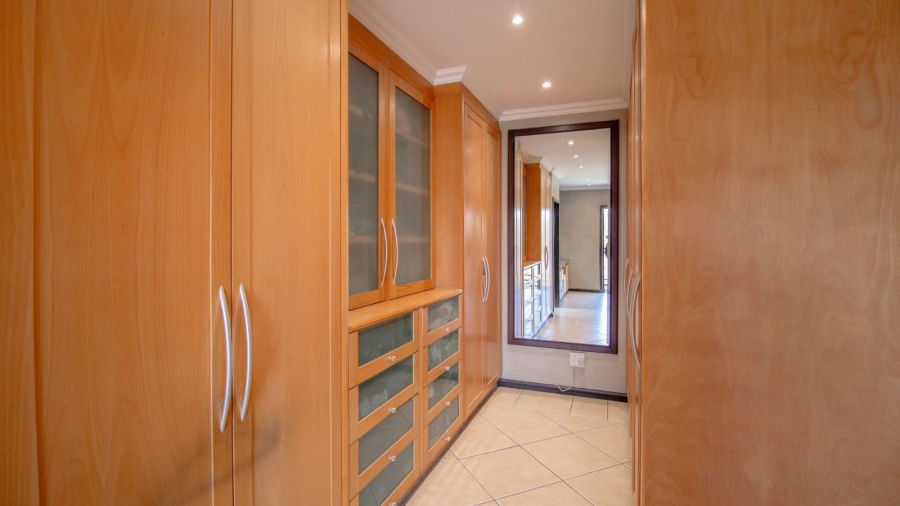 4 Bedroom Property for Sale in Dunvegan Gauteng