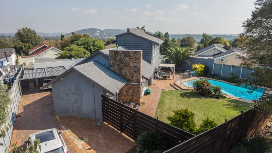 6 Bedroom Property for Sale in Dowerglen Gauteng