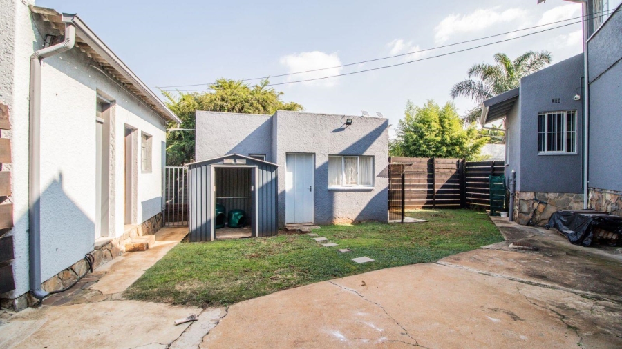 6 Bedroom Property for Sale in Dowerglen Gauteng