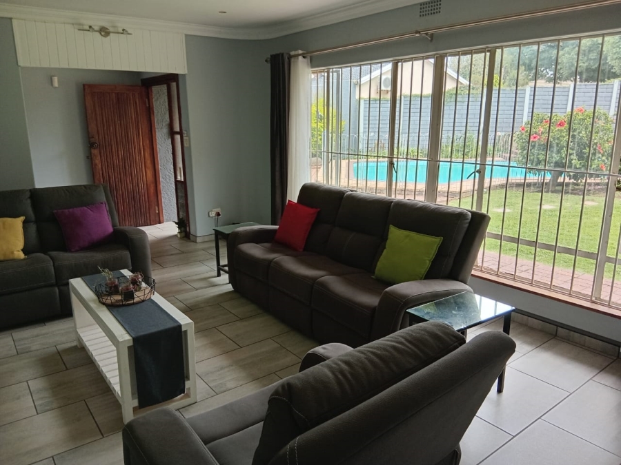 6 Bedroom Property for Sale in Dowerglen Gauteng