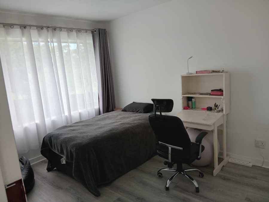 6 Bedroom Property for Sale in Dowerglen Gauteng