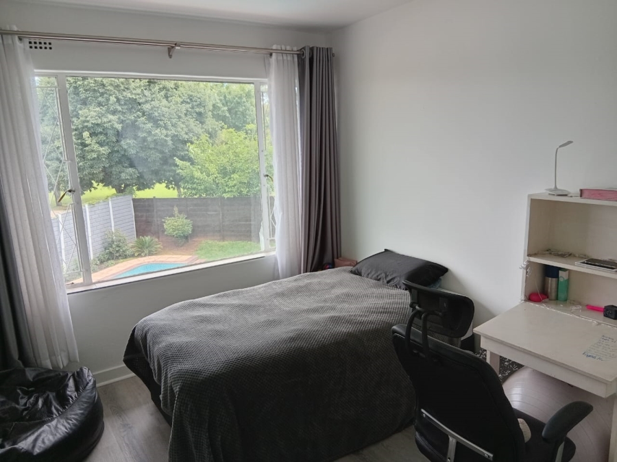 6 Bedroom Property for Sale in Dowerglen Gauteng