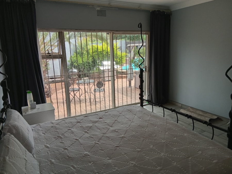 6 Bedroom Property for Sale in Dowerglen Gauteng