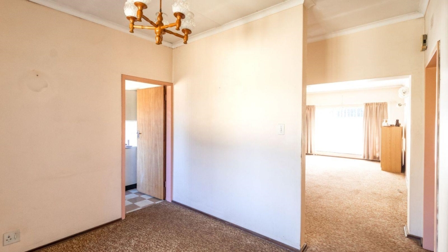 3 Bedroom Property for Sale in Glen Marais Gauteng