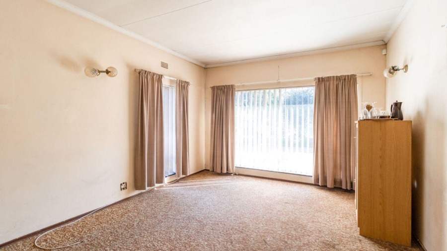 3 Bedroom Property for Sale in Glen Marais Gauteng