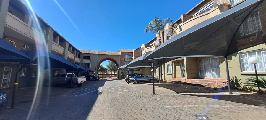 2 Bedroom Property for Sale in Amberfield Gauteng