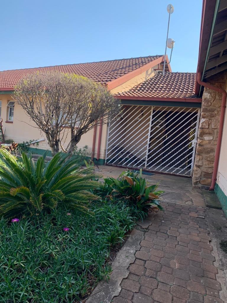 4 Bedroom Property for Sale in Westonaria Gauteng