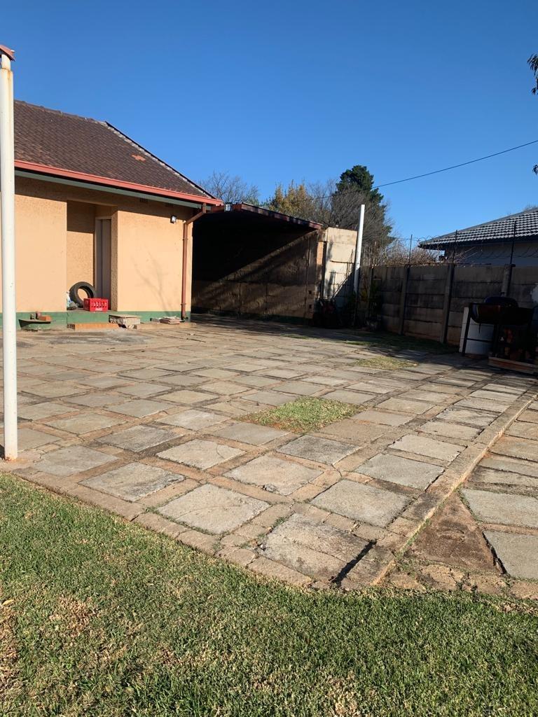 4 Bedroom Property for Sale in Westonaria Gauteng