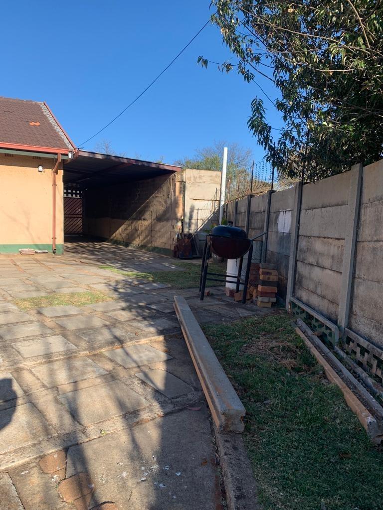4 Bedroom Property for Sale in Westonaria Gauteng