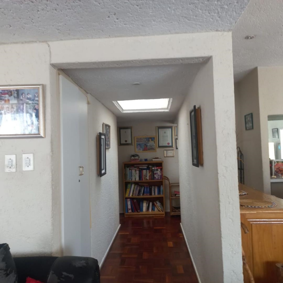3 Bedroom Property for Sale in Orange Grove Gauteng