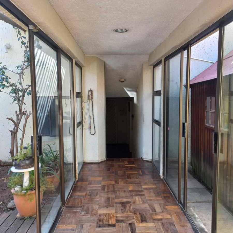 3 Bedroom Property for Sale in Orange Grove Gauteng
