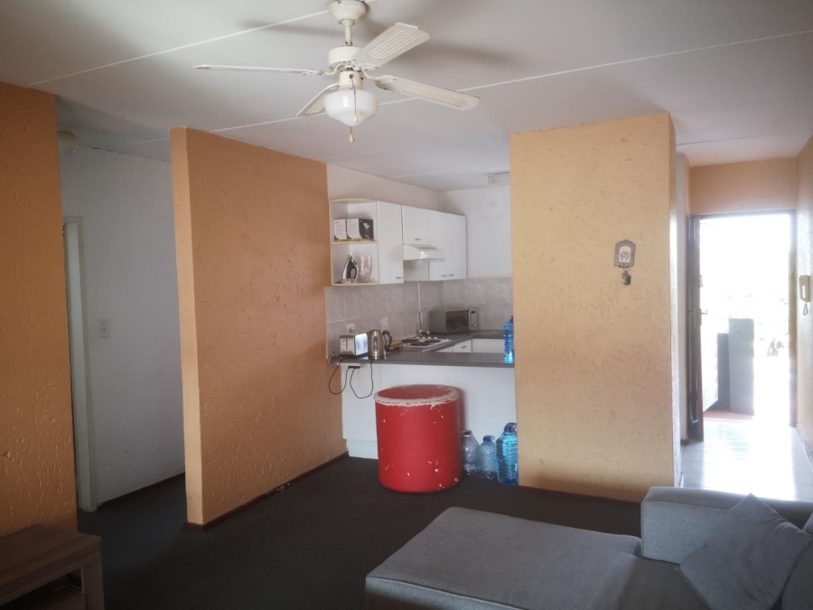 2 Bedroom Property for Sale in Mulbarton Gauteng