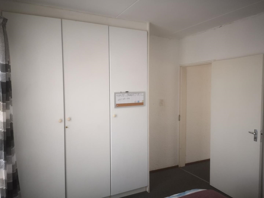2 Bedroom Property for Sale in Mulbarton Gauteng