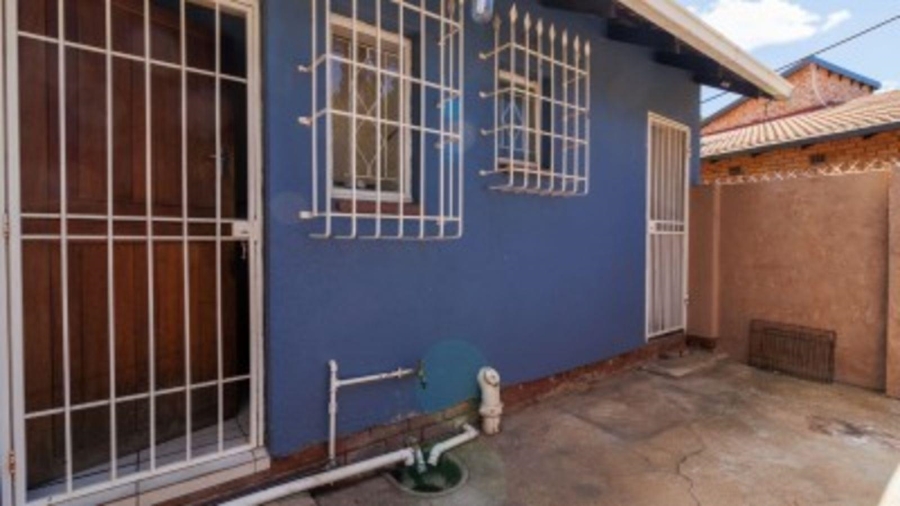 4 Bedroom Property for Sale in Mulbarton Gauteng