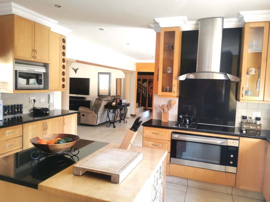 4 Bedroom Property for Sale in Westdene Gauteng