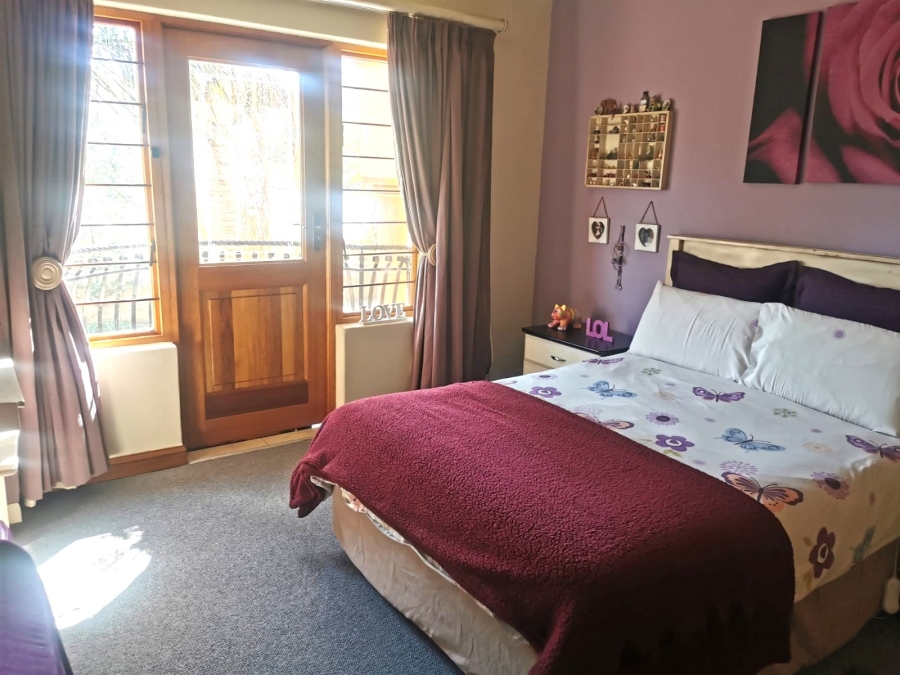 4 Bedroom Property for Sale in Westdene Gauteng