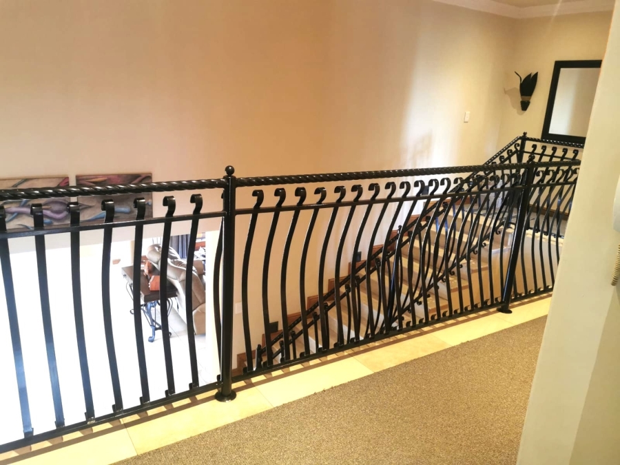 4 Bedroom Property for Sale in Westdene Gauteng