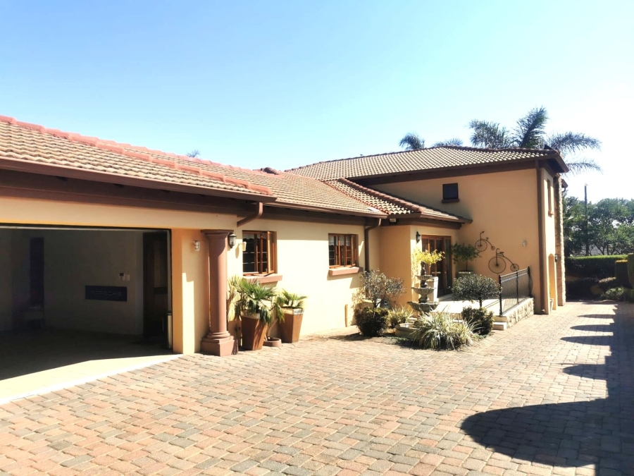 4 Bedroom Property for Sale in Westdene Gauteng