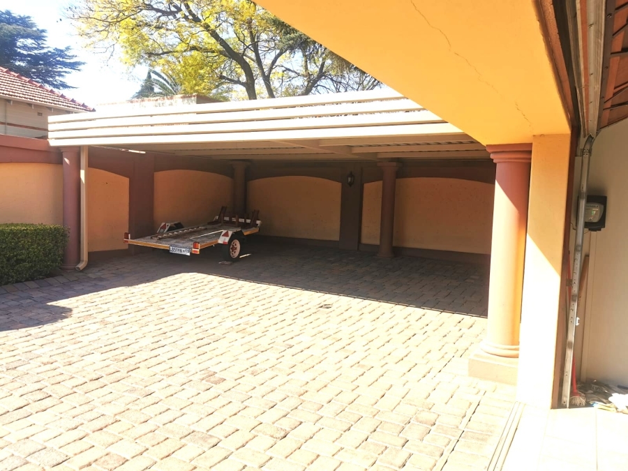 4 Bedroom Property for Sale in Westdene Gauteng