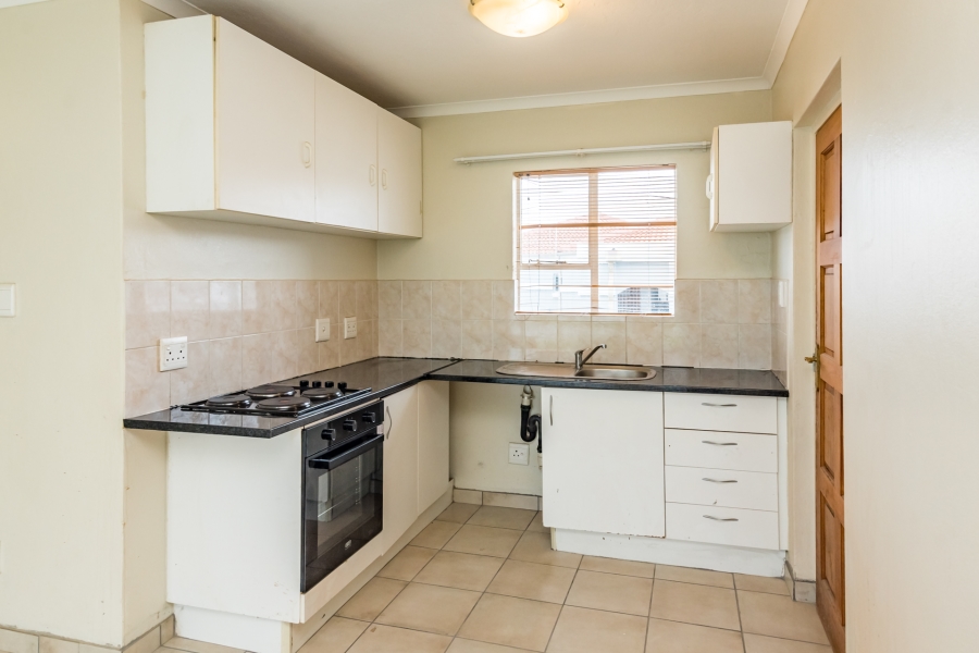 To Let 2 Bedroom Property for Rent in Northcliff Gauteng
