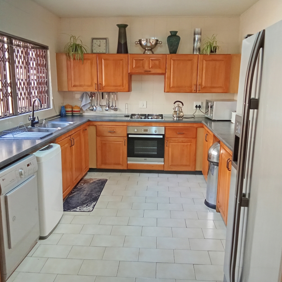 3 Bedroom Property for Sale in Wilro Park Gauteng
