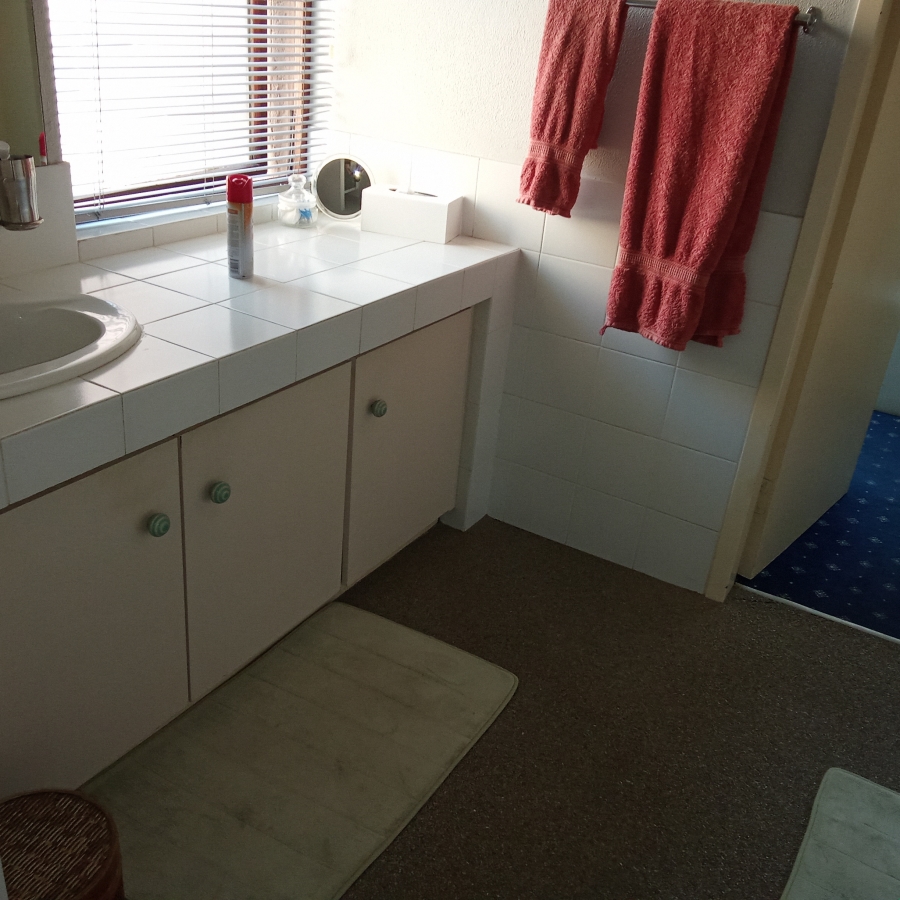 3 Bedroom Property for Sale in Wilro Park Gauteng