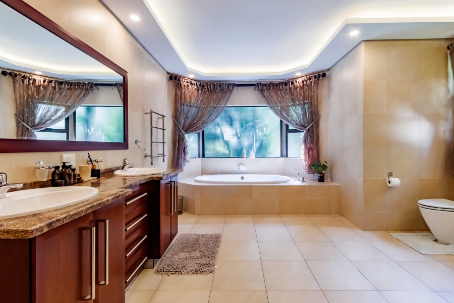 4 Bedroom Property for Sale in Carlswald North Estate Gauteng