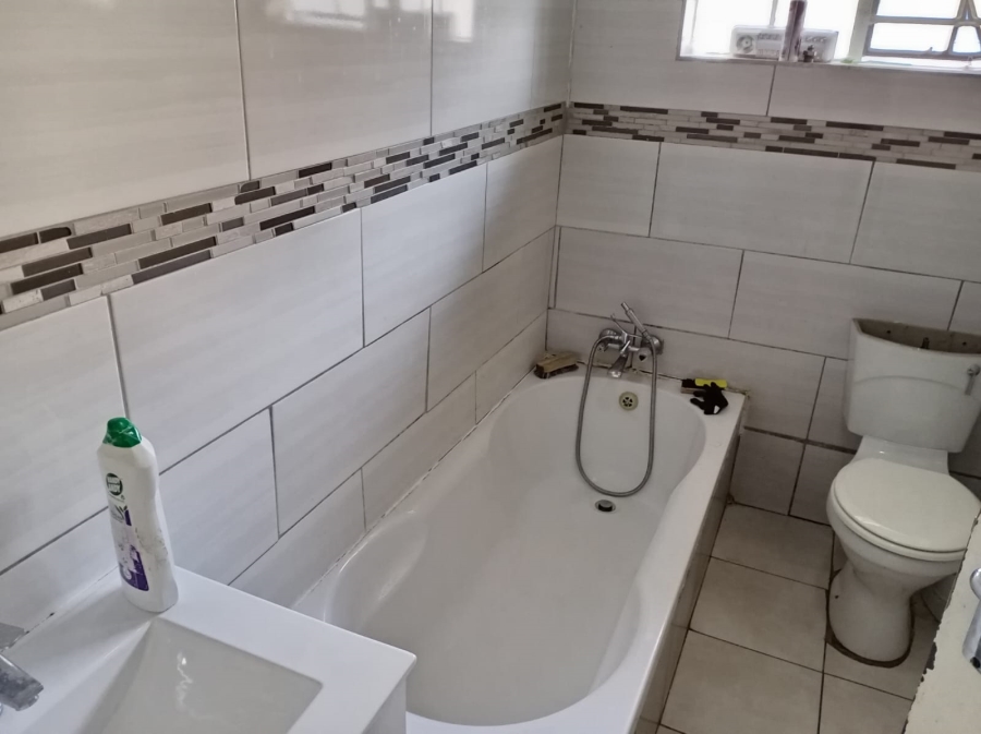 3 Bedroom Property for Sale in Karenpark Gauteng