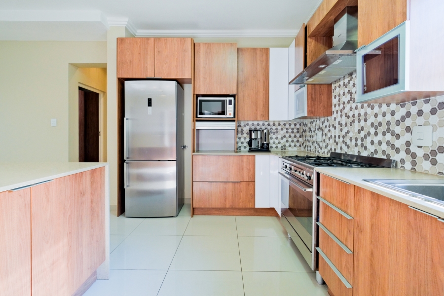 To Let 2 Bedroom Property for Rent in Bryanston Gauteng