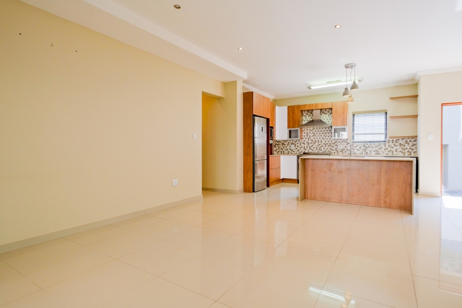 To Let 2 Bedroom Property for Rent in Bryanston Gauteng