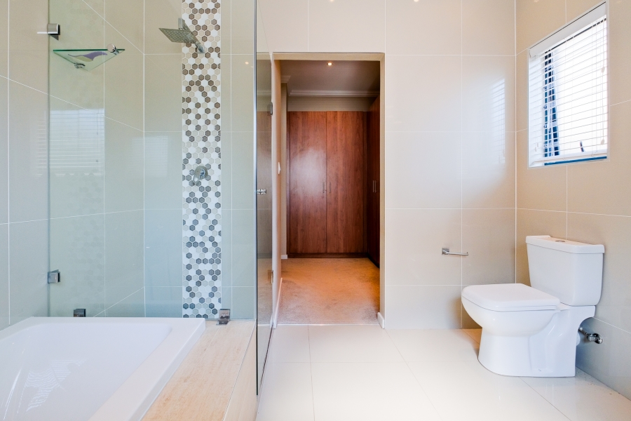 To Let 2 Bedroom Property for Rent in Bryanston Gauteng