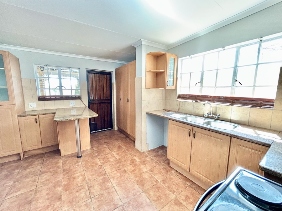 3 Bedroom Property for Sale in Elardus Park Gauteng