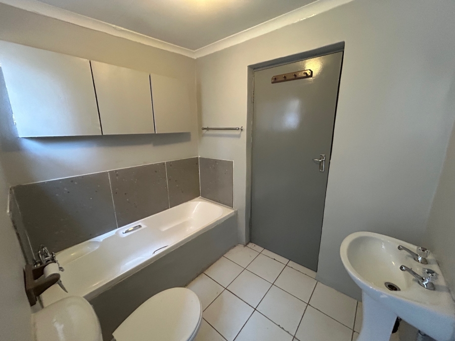 3 Bedroom Property for Sale in Elardus Park Gauteng