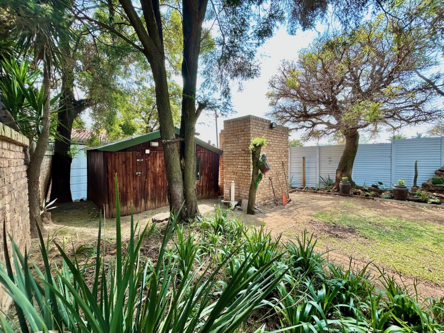 3 Bedroom Property for Sale in Elardus Park Gauteng