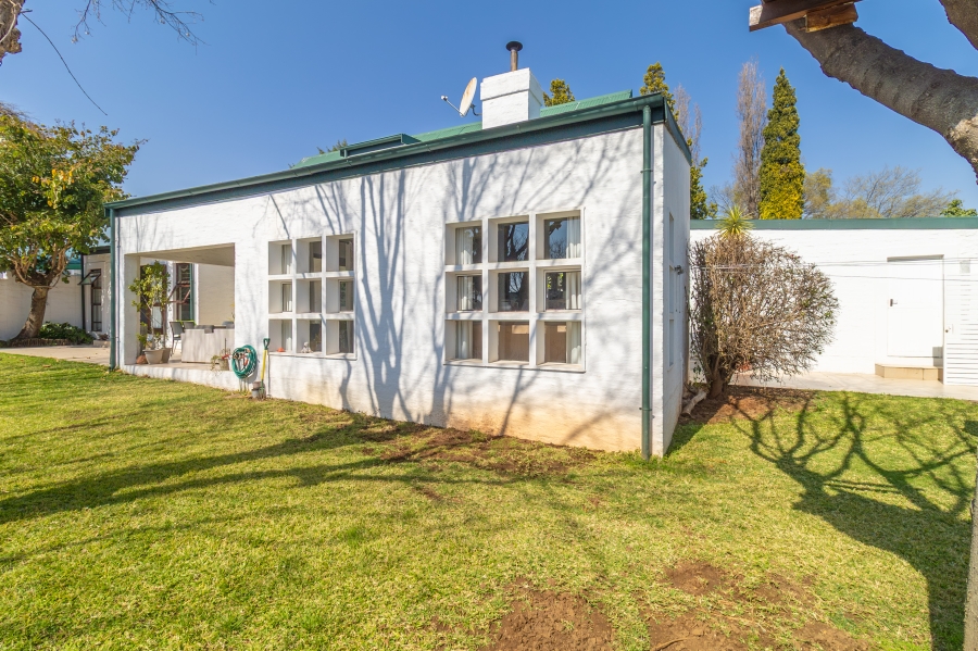 4 Bedroom Property for Sale in Paulshof Gauteng