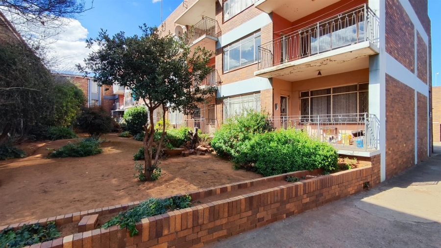 2 Bedroom Property for Sale in Vanderbijlpark CW 2 Gauteng
