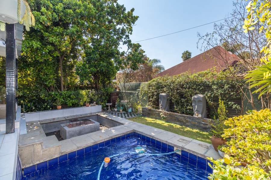 4 Bedroom Property for Sale in Magaliessig Gauteng